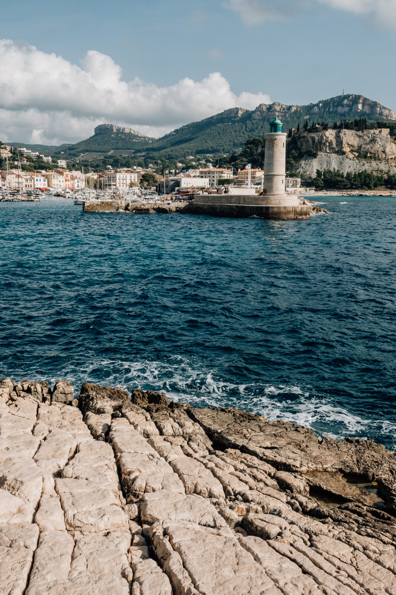 vue sur le phare de Cassis en Provence