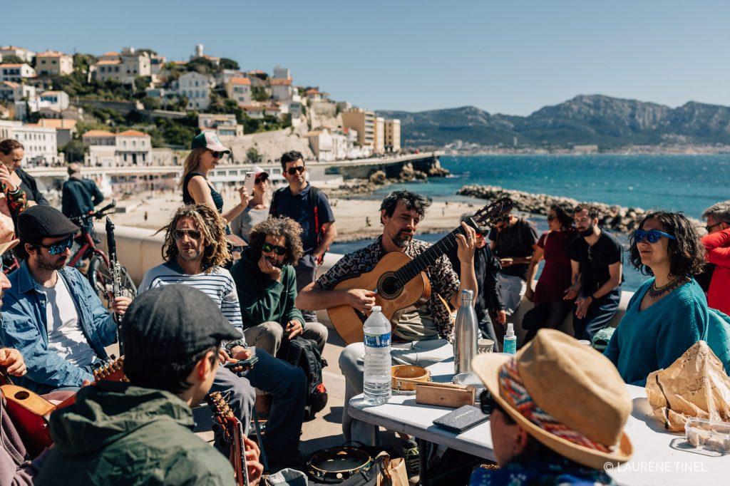 reportage photo sur la Corniche de marseille lors de l'évènement "La Voie est libre"