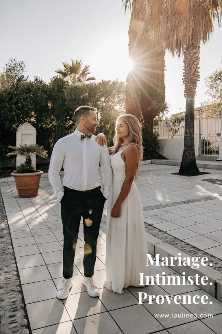 Séance photo de couple au coucher du soleil lors de leur mariage à Six-Fours-les-Plages