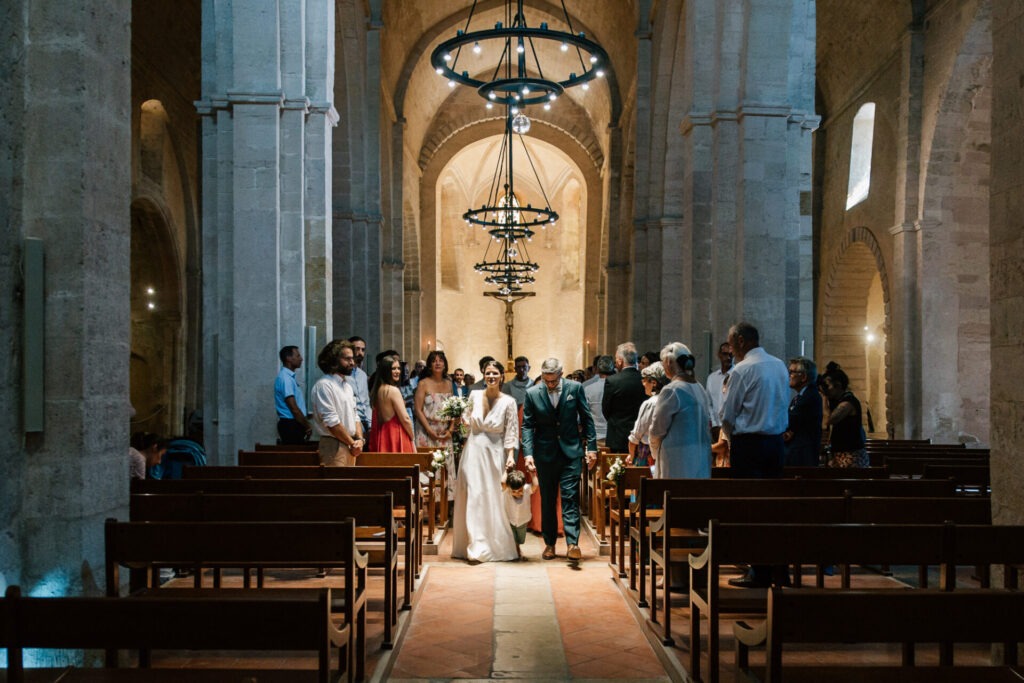 cérémonie de mariage dans l’église Saint-Laurent à Marseille