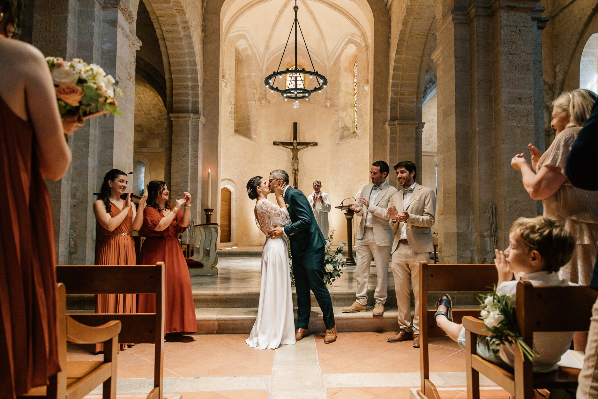 mariage à l’église Saint-Laurent à Marseille (13002), cérémonie des mariés