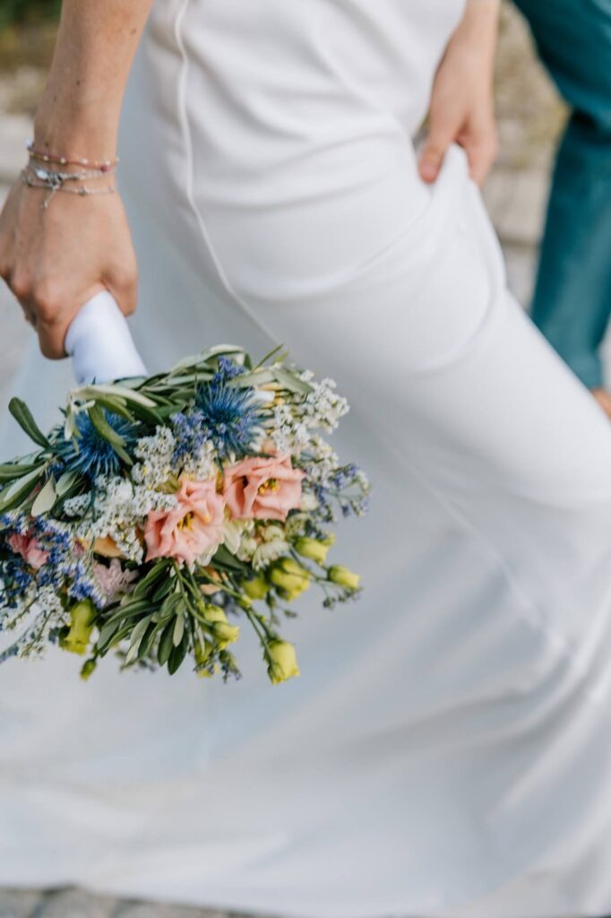 Bouquet de mariée coloré – mariage en Provence