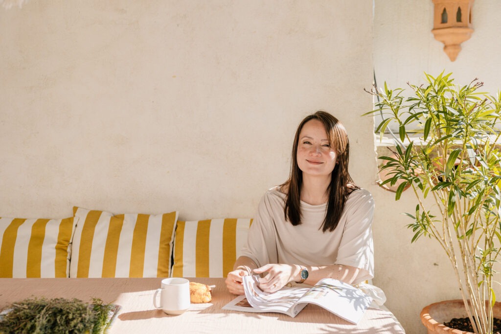 Photo lifestyle pour enrichir une banque d'images de marque